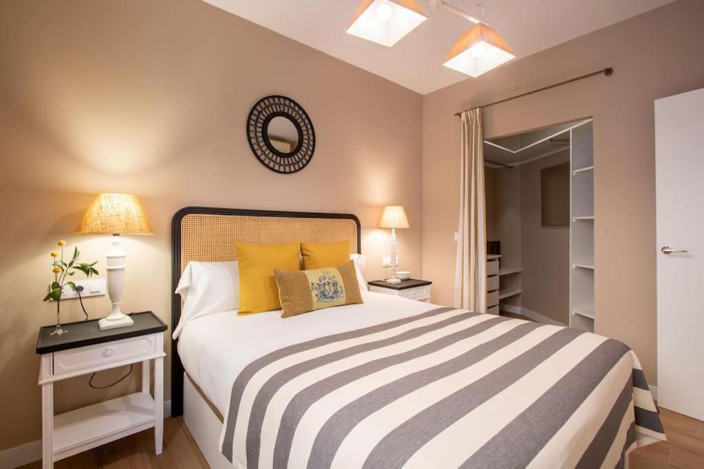 Plaza Nueva Deluxe Suite By Valcambre Севілья Екстер'єр фото